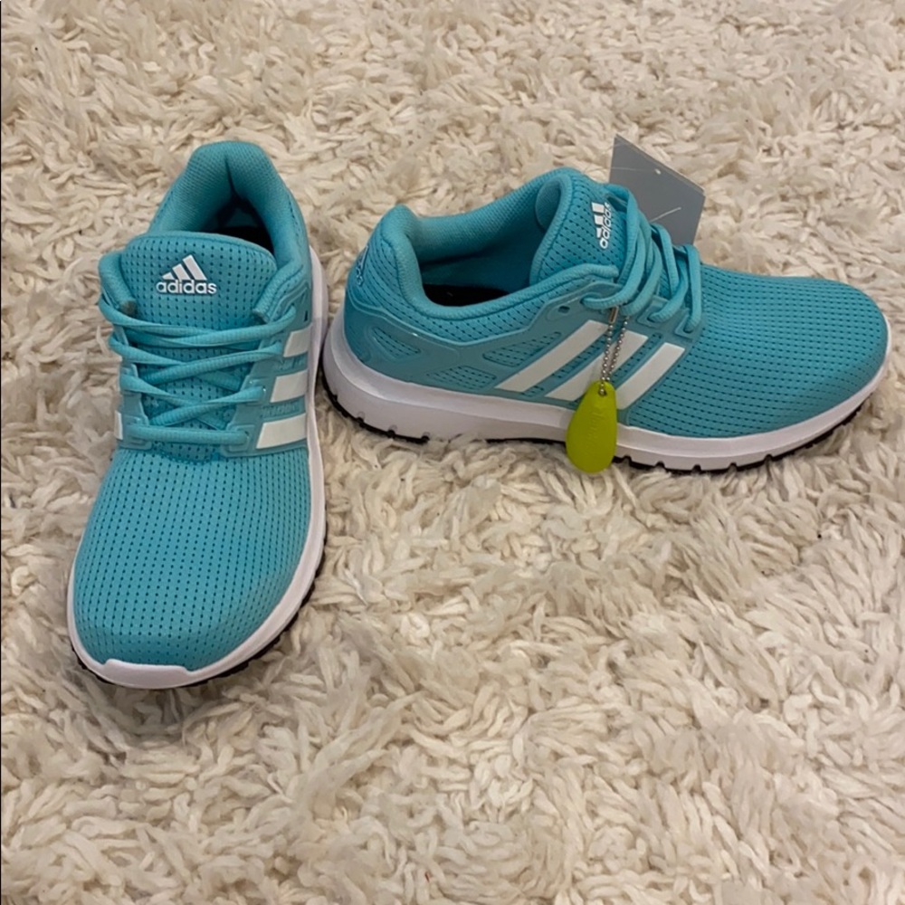 Adidas Tennis Shoes
